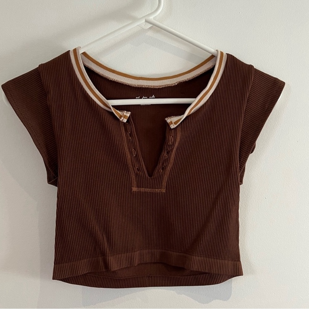 xs/s Brown out from under ribbed seamless top. Lightly worn, perfect condition